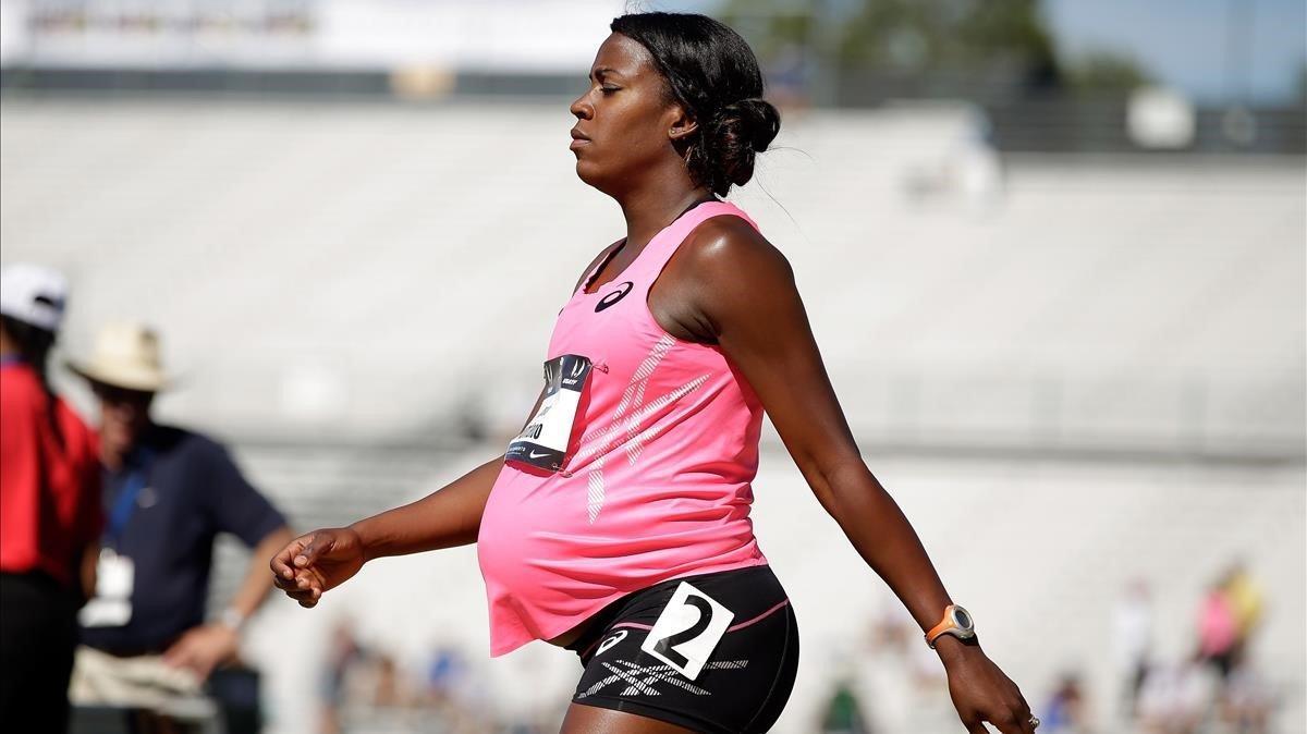 A Nike no le gusta que atletas de élite quieran ser madres