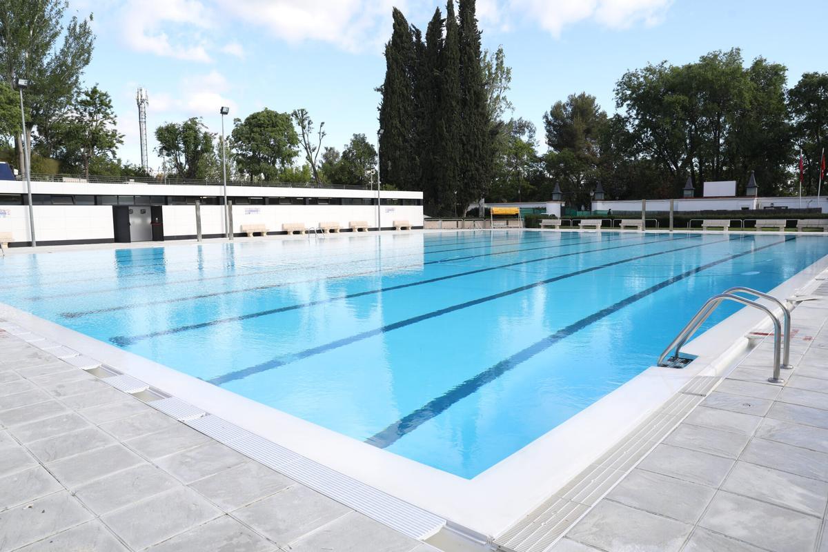 Madrid abre sus piscinas municipales de verano este sábado 14 de mayo con baño gratis