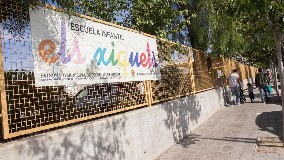 Escuela de Alicante centro de la polémica generada en redes sociales. Escuela de Alicante centro de la polémica generada en redes sociales.