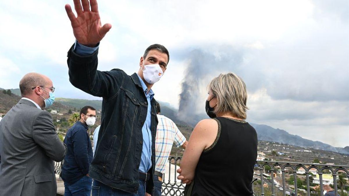 Sánchez llama a La Palma a la "prudencia" dada la "imprevisibilidad" Sánchez llama a La Palma a la "prudencia" dada la "imprevisibilidad"