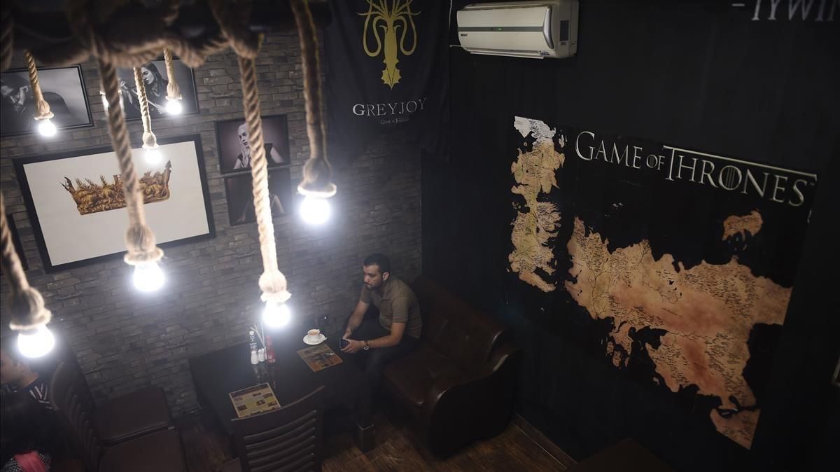 Imagen del bar temático de ’Juego de tronos’ en Islamabad (Pakistán). Imagen del bar temático de ’Juego de tronos’ en Islamabad (Pakistán).