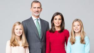 Foto de la Familia Real española: Leonor, Felipe, Letizia y Sofía.