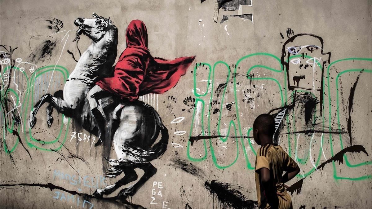 Uno de los últimos trabajos de Banksy, en París. Uno de los últimos trabajos de Banksy, en París.