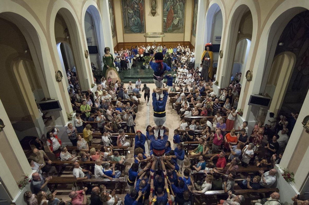 Actos de la festividad en la iglesia de Santa Magdalena de Esplugues Actos de la festividad en la iglesia de Santa Magdalena de Esplugues