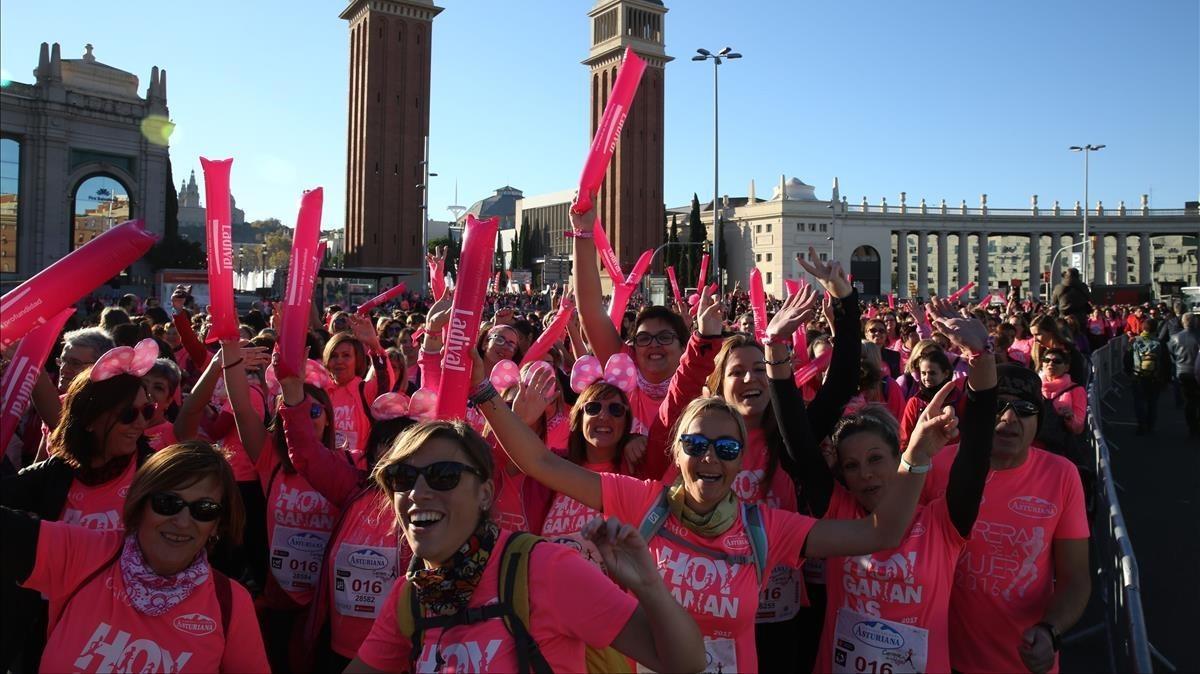 Barcelona vuelve a teñirse de rosa frente al cáncer de mama