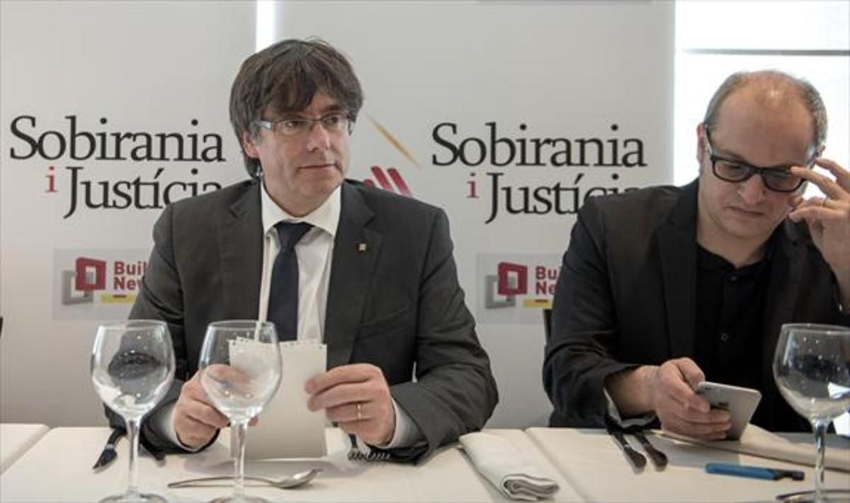 Carles Puigdemont. Carles Puigdemont.
