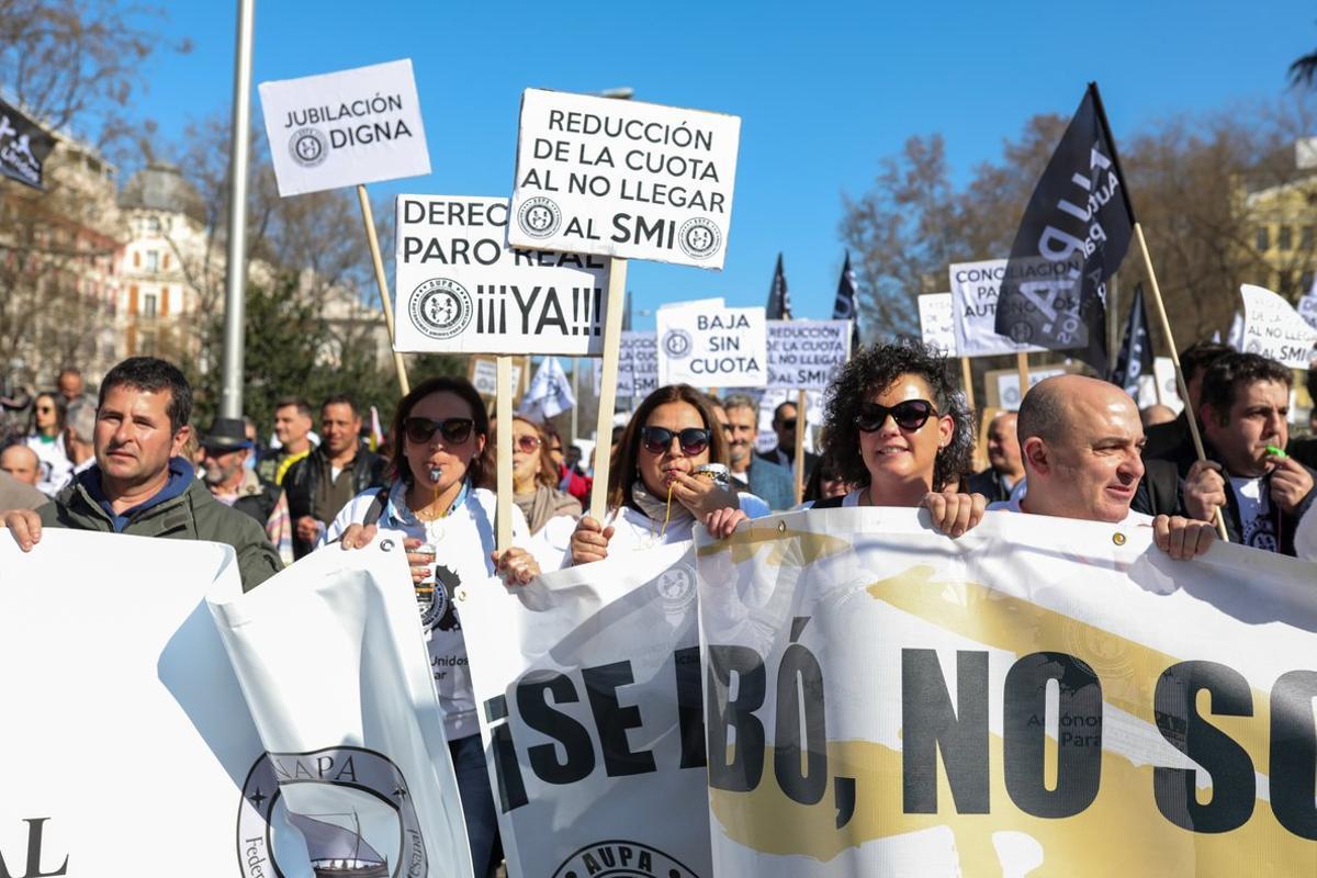 Manifestación de trabajadores autónomos en Madrid, este domingo 16 de febrero. 