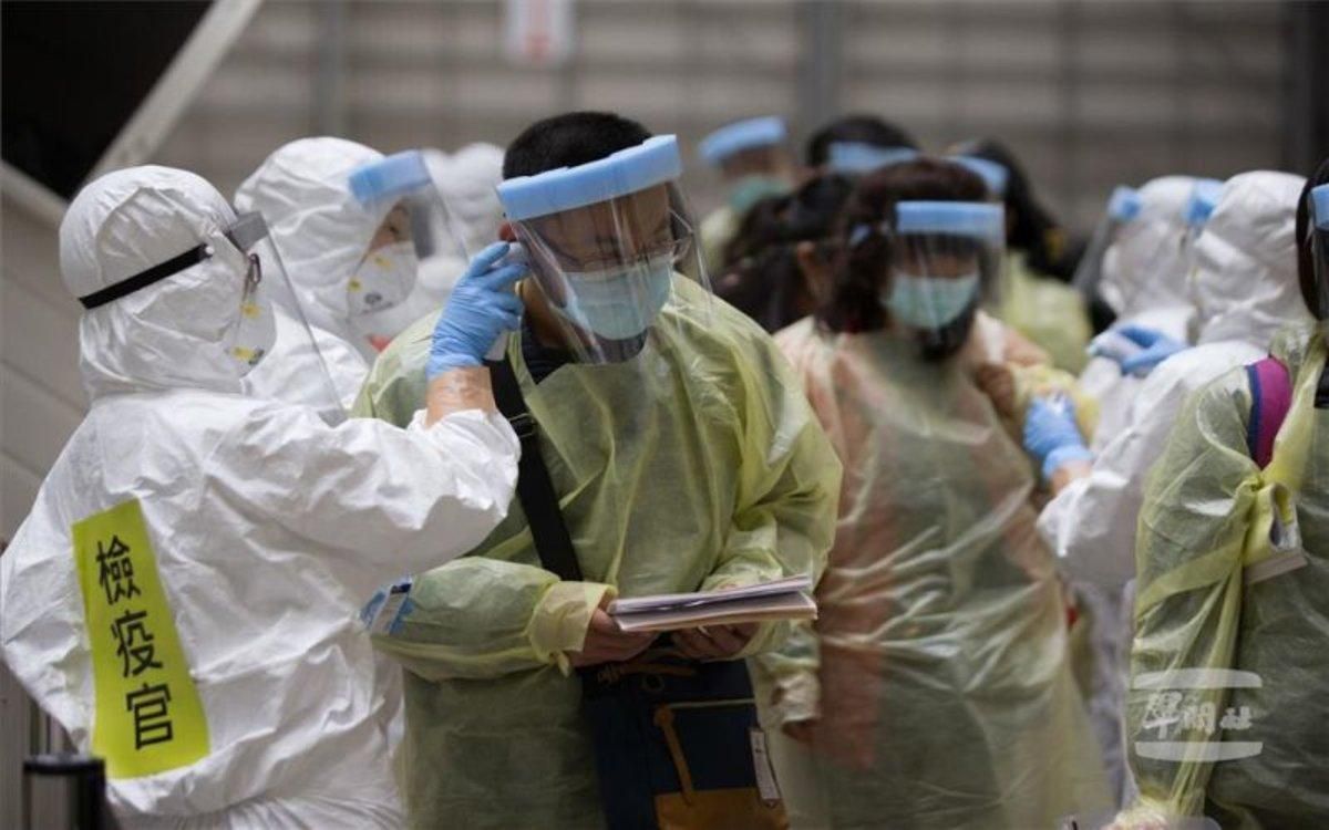 Personal médico en China en la crisis del coronavirus. Personal médico en China en la crisis del coronavirus.