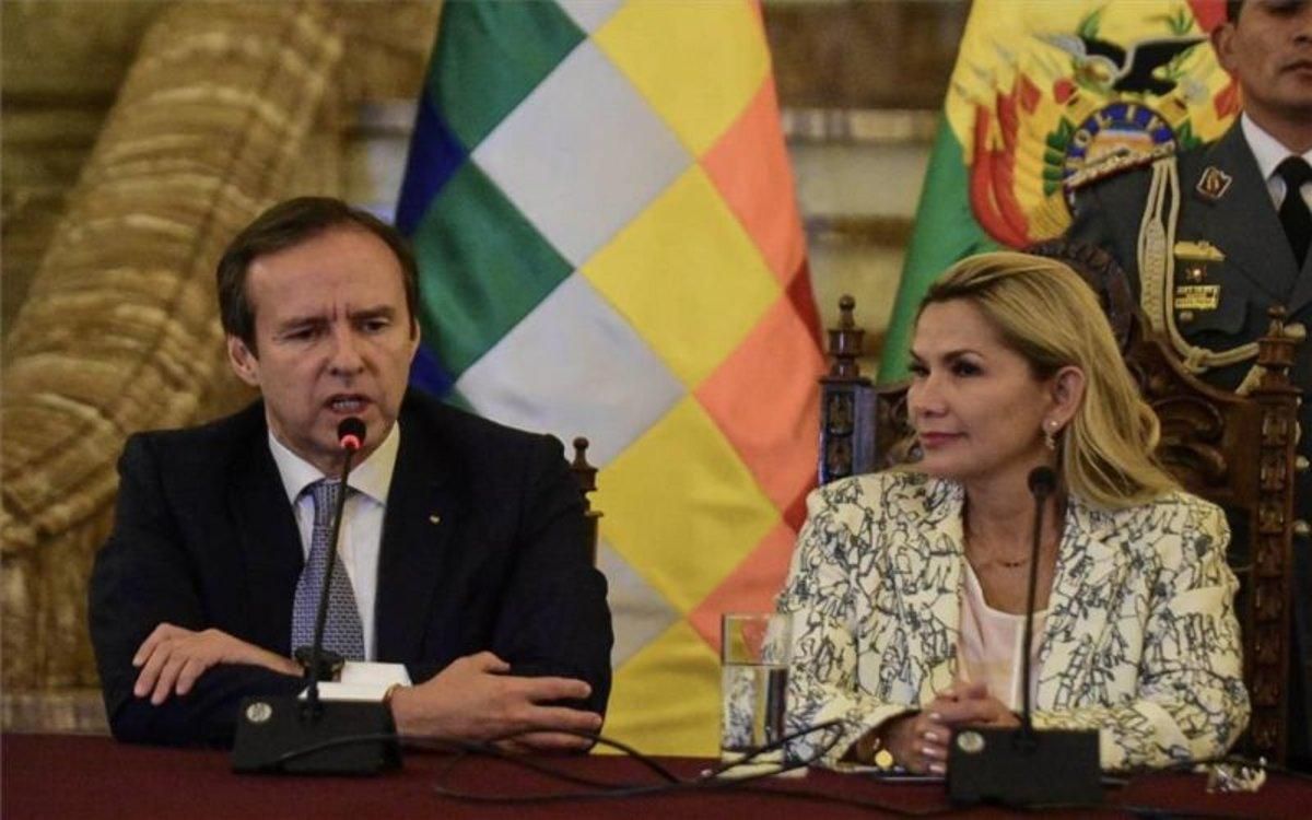 La presidenta interina de Bolivia, Jeanine Áñez, y el expresidente Jorge Quiroga. La presidenta interina de Bolivia, Jeanine Áñez, y el expresidente Jorge Quiroga.
