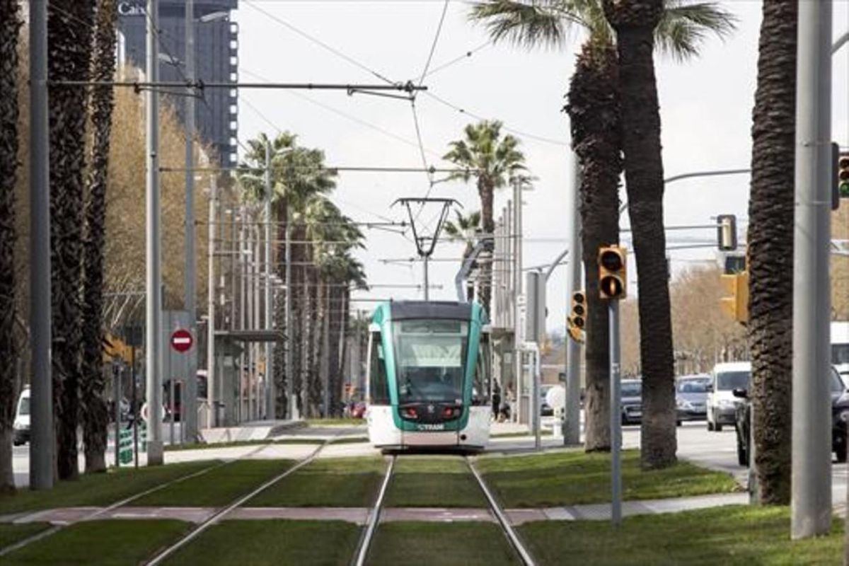 Un convoy del Trambaix. Un convoy del Trambaix.