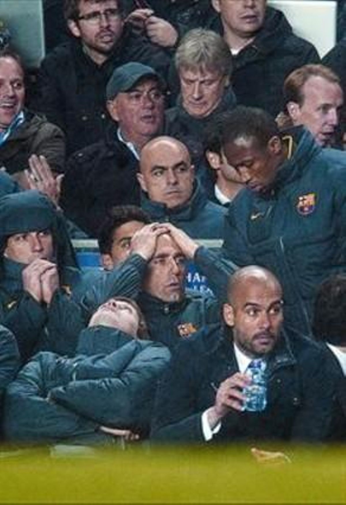 El banquillo del Barça lamenta una de las ocasiones de la noche. El banquillo del Barça lamenta una de las ocasiones de la noche.