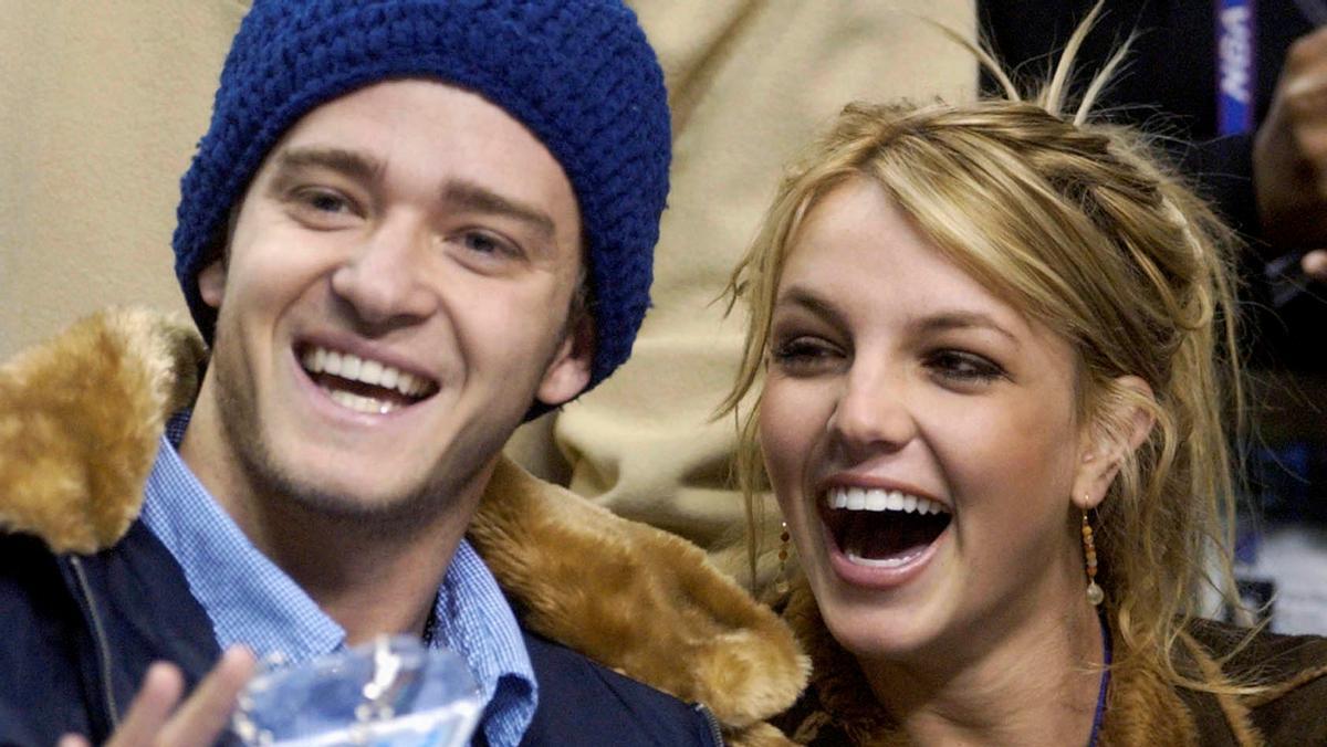 Britney Spears y su entonces novio Justin Timberlake, en un partido de la NBA en el 2002.