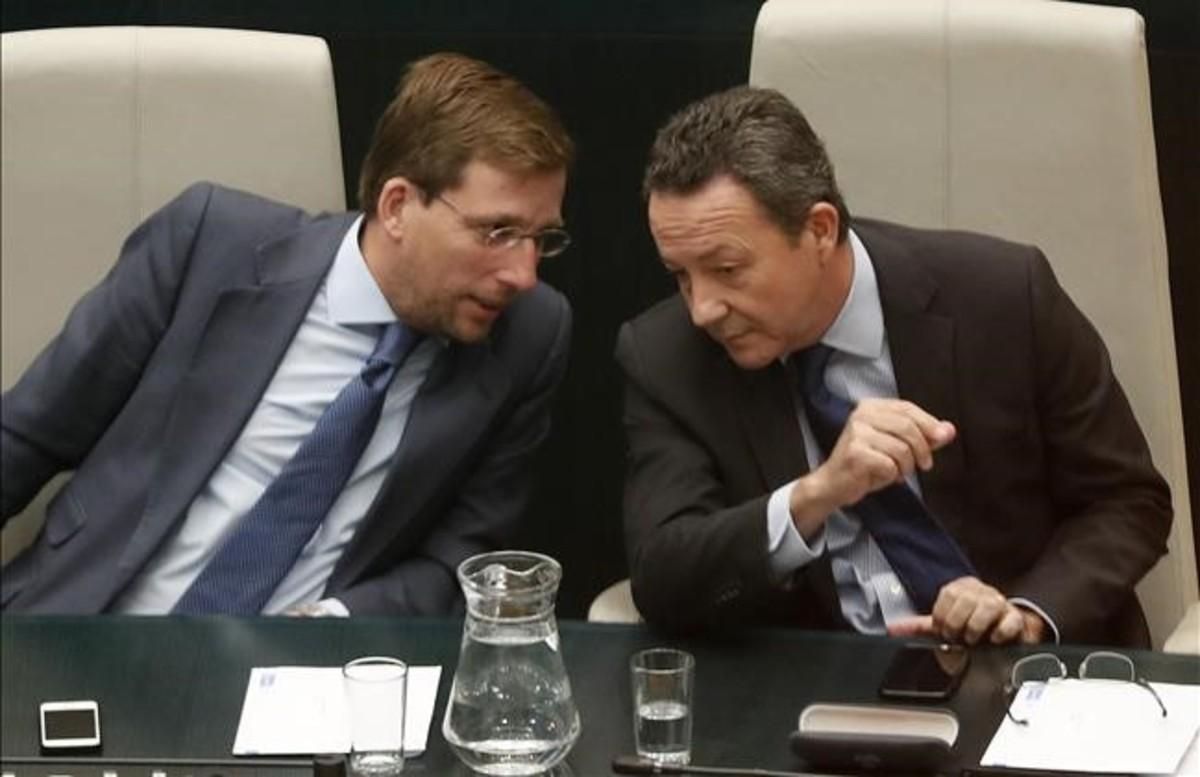 Los ediles del PP en Madrid Íñigo Henriquez de Luna y José Luis Martínez Almeida. Los ediles del PP en Madrid Íñigo Henriquez de Luna y José Luis Martínez Almeida.