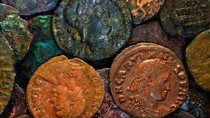 ¿Cómo limpiar monedas antiguas?