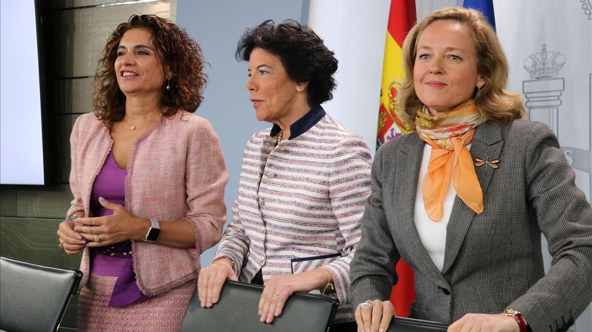 Las ministras Montero, Celaá y Calviño, en una imagen de archivo, tras una reunión del Consejo de Ministros.
