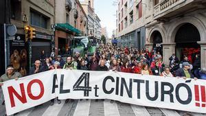 La oposición a la B-40 reúne entre 3.000 y 4.000 personas en Sabadell
