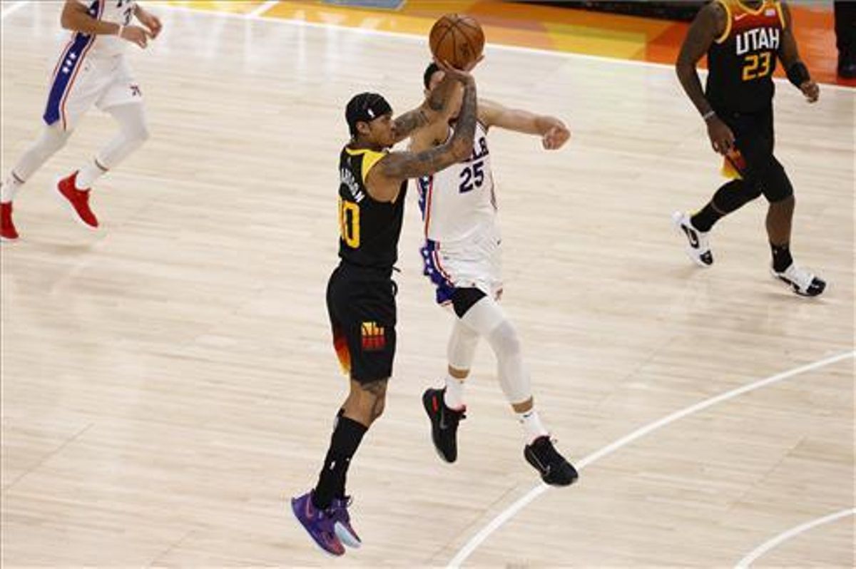 Jordan Clarkson anotó 8 triples en el partido frente a los Sixers. Jordan Clarkson anotó 8 triples en el partido frente a los Sixers.