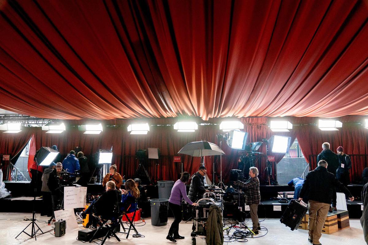 Oscars 2023: ¿Per què les estrelles desfilaran per una alfombra de color xampany? Oscars 2023: ¿Per què les estrelles desfilaran per una alfombra de color xampany?