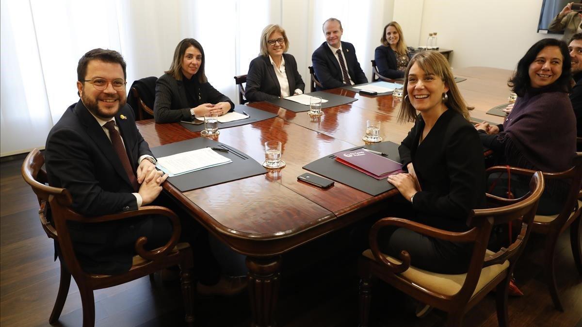   Presentación acuerdos presupuestos de la Generalitat en la sede de Economía.