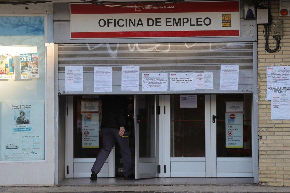 Según los datos de la EPA, el paro ha aumento en 121.000 personas el primer trimestre Según los datos de la EPA, el paro ha aumento en 121.000 personas el primer trimestre