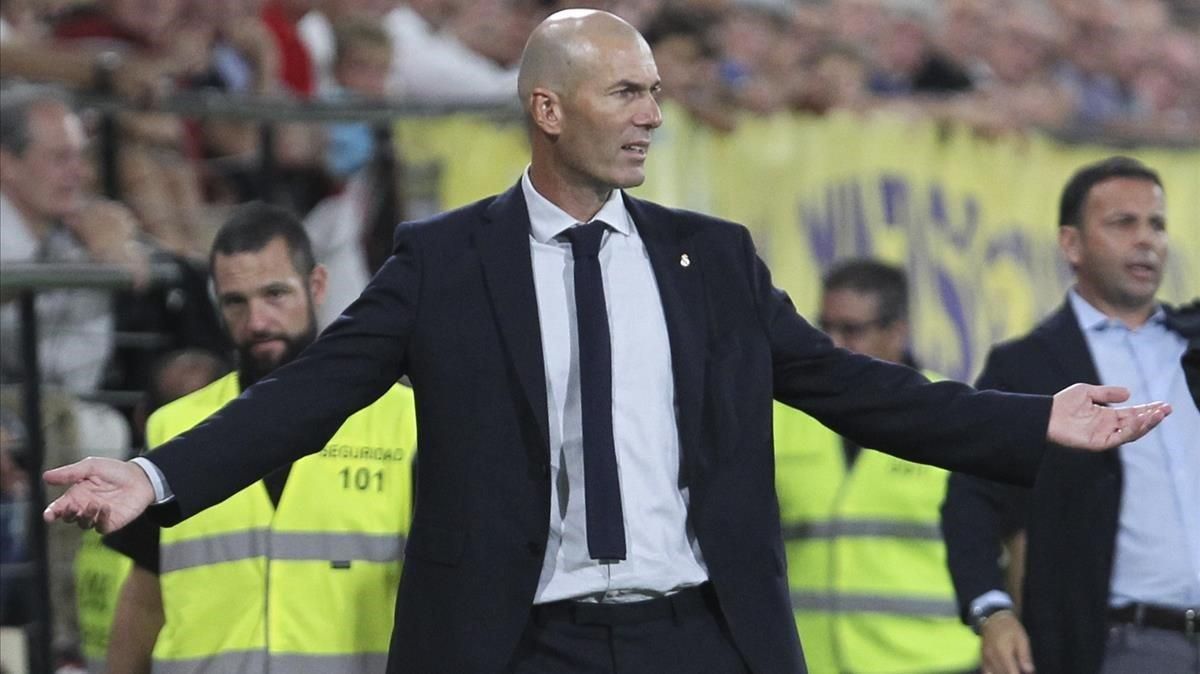 Zidane, en un partido de Liga de esta temporada. Zidane, en un partido de Liga de esta temporada.