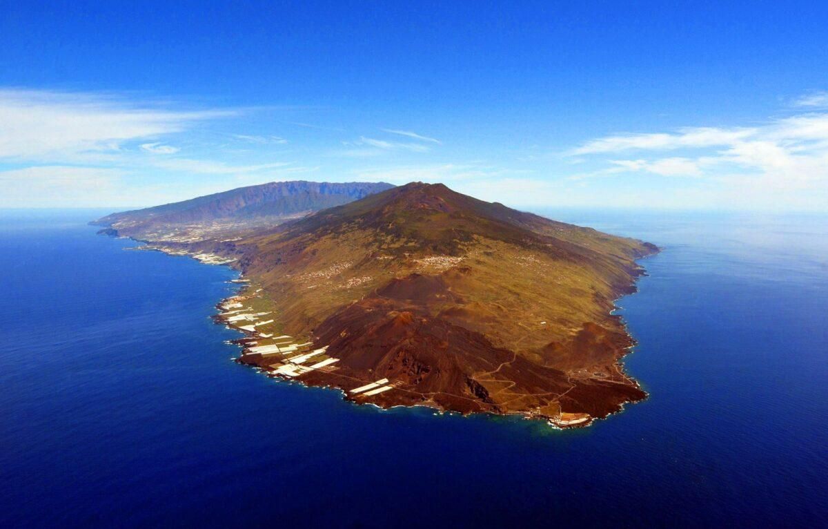 La isla de La Palma, en prealerta por posible erupción volcánica La isla de La Palma, en prealerta por posible erupción volcánica