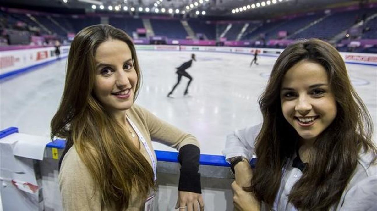 Sonia Lafuente y Sara Hurtado, ante la pista de la final del Grand Prix en Barcelona. Sonia Lafuente y Sara Hurtado, ante la pista de la final del Grand Prix en Barcelona.