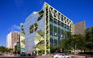 El edificio MediaTIC, situado en el distrito 22@ del barrio del Poblenou de Barcelona