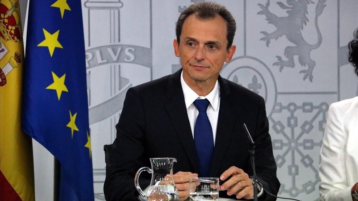 El ministro de Ciencia Innovación y Universidades, Pedro Duque, durante una rueda de prensa posterior al Consejo de Ministros. El ministro de Ciencia Innovación y Universidades, Pedro Duque, durante una rueda de prensa posterior al Consejo de Ministros.