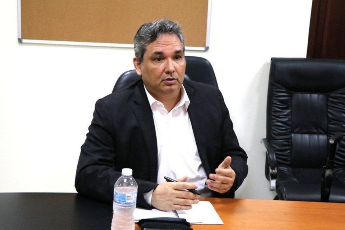 Defensor del Pueblo Alfredo Castillero Hoyos. Defensor del Pueblo Alfredo Castillero Hoyos.
