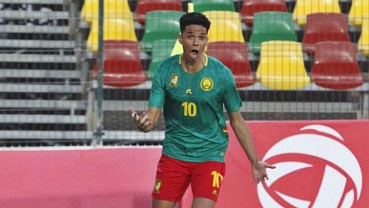 Etienne celebra uno de los dos goles que marcó a Mozambique. Etienne celebra uno de los dos goles que marcó a Mozambique.