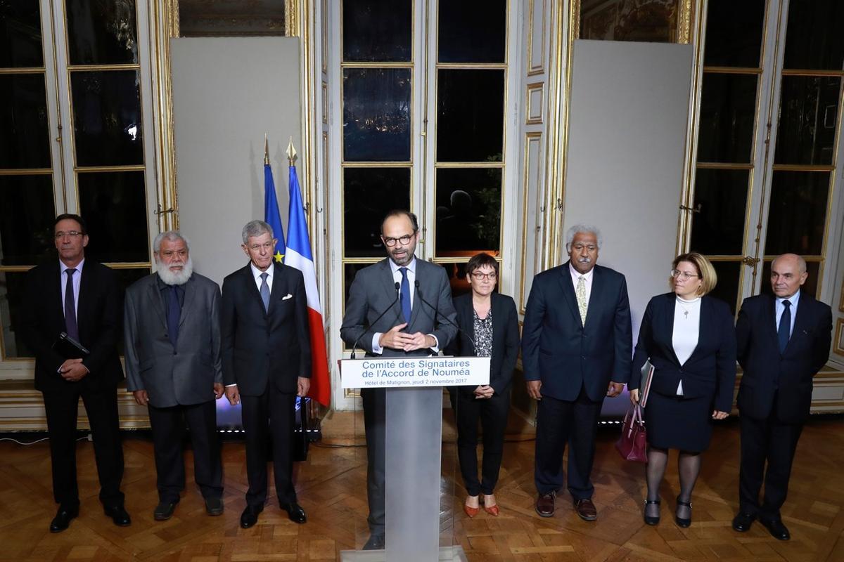 El primer ministro de Francia, Edouard Philippe se ha reunido con los dirigentes de la Nueva Caledonia para detallar las condiciones del referéndum de independencia que se celebrará en 2018 El primer ministro de Francia, Edouard Philippe se ha reunido con los dirigentes de la Nueva Caledonia para detallar las condiciones del referéndum de independencia que se celebrará en 2018