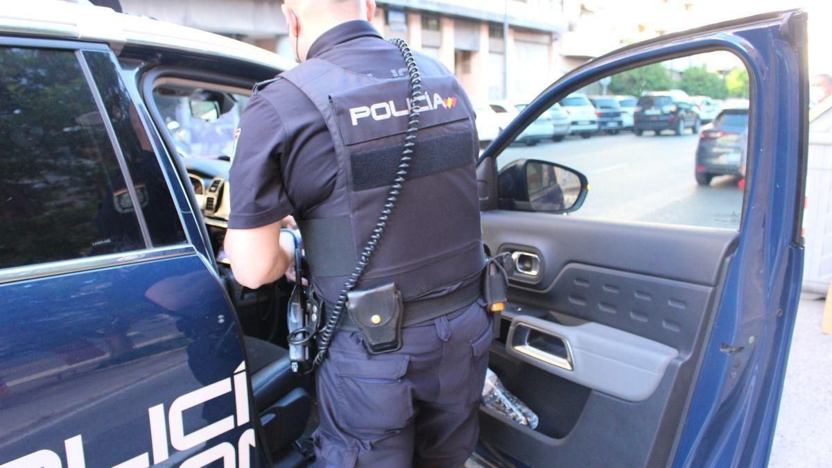Buscan a un pederasta que se llevó a una niña de seis años en Valencia para abusar de ella Buscan a un pederasta que se llevó a una niña de seis años en Valencia para abusar de ella