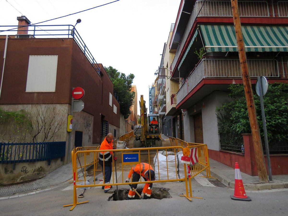 Mataró inicia la reforma de clavegueres i reurbanització del carrer d’Antoni Maria Marcet Mataró inicia la reforma de clavegueres i reurbanització del carrer d’Antoni Maria Marcet