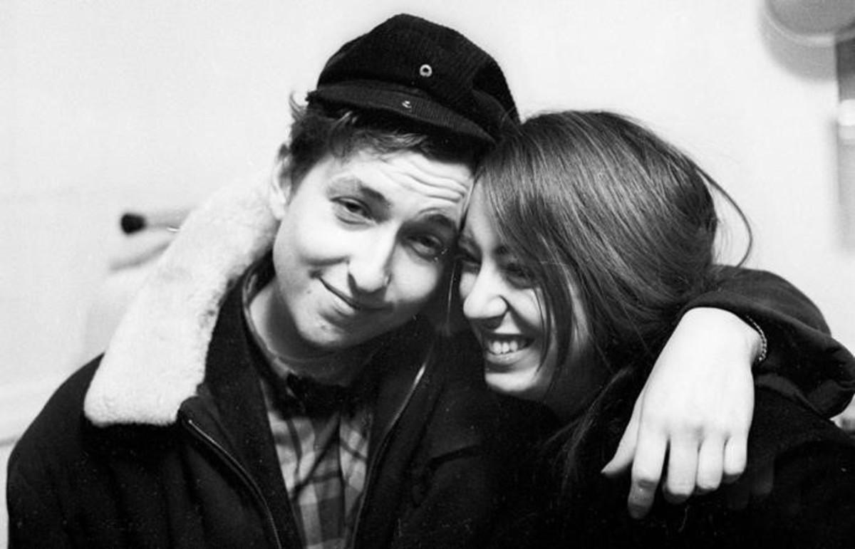 Bob Dylan, con la artista Suze Rotolo, con la que salió entre 1961 y 1964.