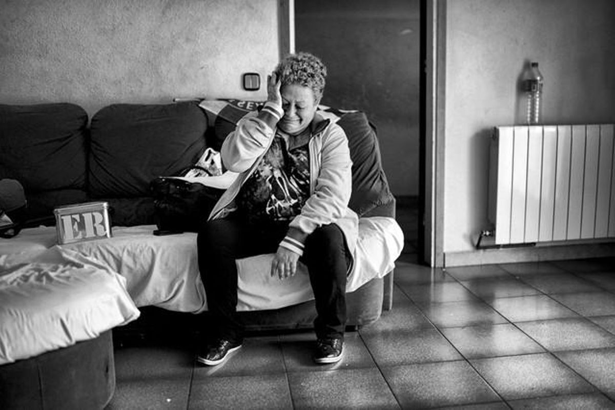 Fotografía de Samuel Aranda publicada en el ’The New York Times’ tomada en Terrassa a María Angeles Merino, al recibir la notificación de que iba a ser desahuciada. Fotografía de Samuel Aranda publicada en el ’The New York Times’ tomada en Terrassa a María Angeles Merino, al recibir la notificación de que iba a ser desahuciada.