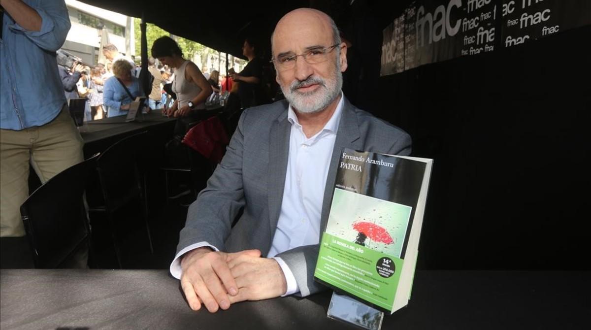 Fernando Aramburu, en  Barcelona, en la presentación de su novela ’Patria’. 