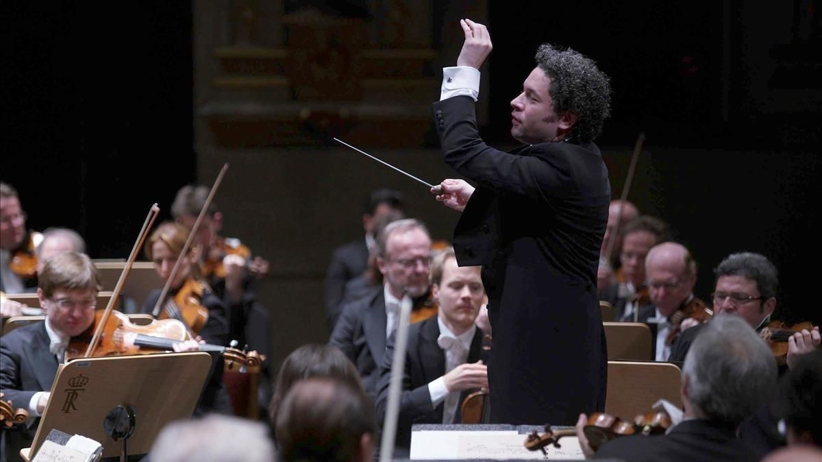 Gustavo Dudamel, al frente de la Filarmónica de Viena. Gustavo Dudamel, al frente de la Filarmónica de Viena.