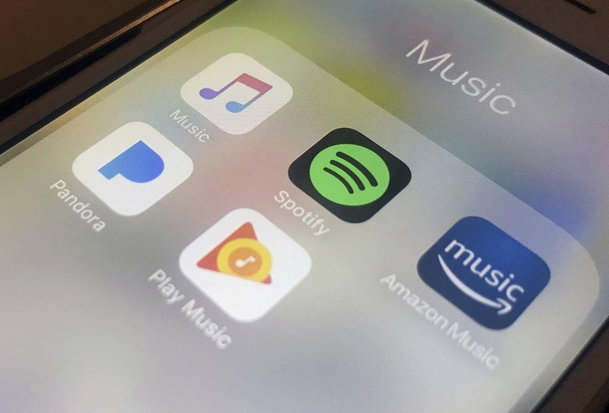 Apple Music, que a diferencia de su competidor no ofrece servicio gratuito basado en anuncios, tiene unos 50 millones de suscriptores en el mundo. Apple Music, que a diferencia de su competidor no ofrece servicio gratuito basado en anuncios, tiene unos 50 millones de suscriptores en el mundo.