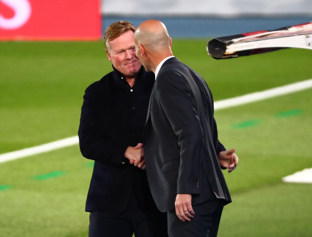 Koeman saluda a Zidane en Valdebebas. Koeman saluda a Zidane en Valdebebas.