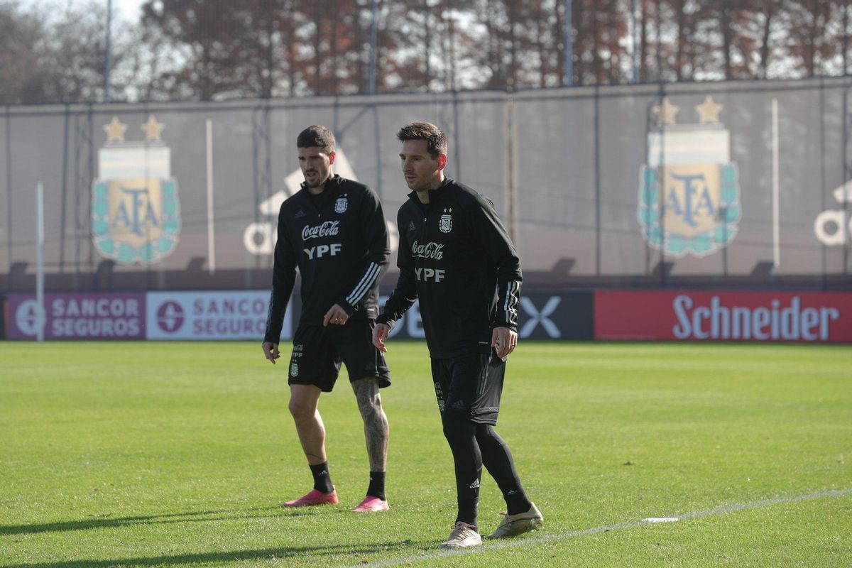 Leo Messi, esta semana, durante un entrenamiento con la selección albiceleste. Leo Messi, esta semana, durante un entrenamiento con la selección albiceleste.