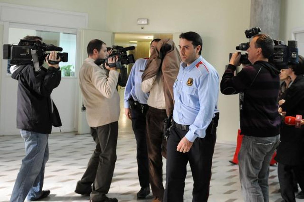 El atracador detenido. El atracador detenido.