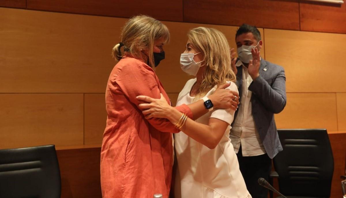 Gemma Badia y Raquel Sánchez durante el pleno de renuncia de esta última el pasado verano 