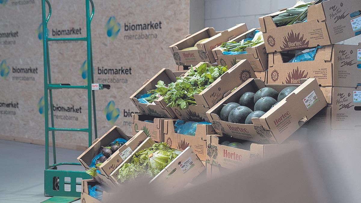 Biomarket, el primer primer mercado mayorista de alimentos ecológicos del país. Biomarket, el primer primer mercado mayorista de alimentos ecológicos del país.