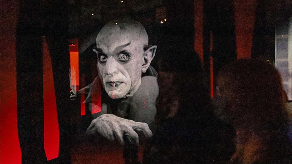 Exposicion ’Vampiros’ en Caixaforum. Exposicion ’Vampiros’ en Caixaforum.