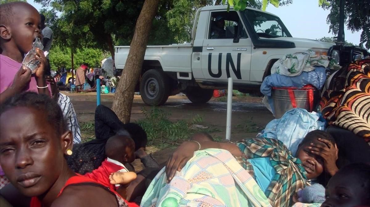 Desplazados sursudaneses de los combates de Yuba en un campamento de la ONU. Desplazados sursudaneses de los combates de Yuba en un campamento de la ONU.