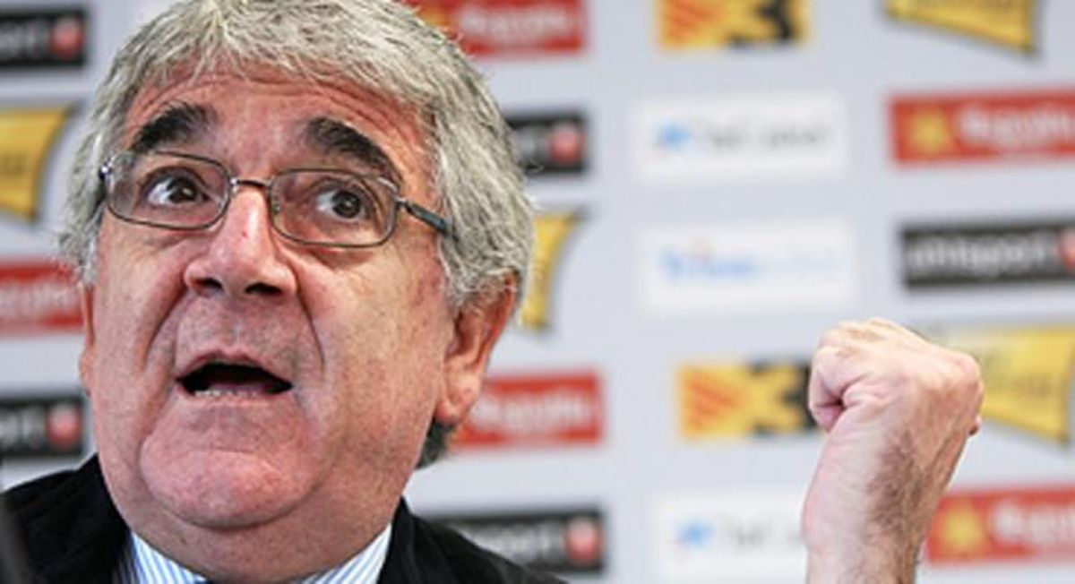 El presidente del RCD Espanyol, Daniel Sánchez Llibre, en una rueda de prensa del pasado mes de octubre. El presidente del RCD Espanyol, Daniel Sánchez Llibre, en una rueda de prensa del pasado mes de octubre.