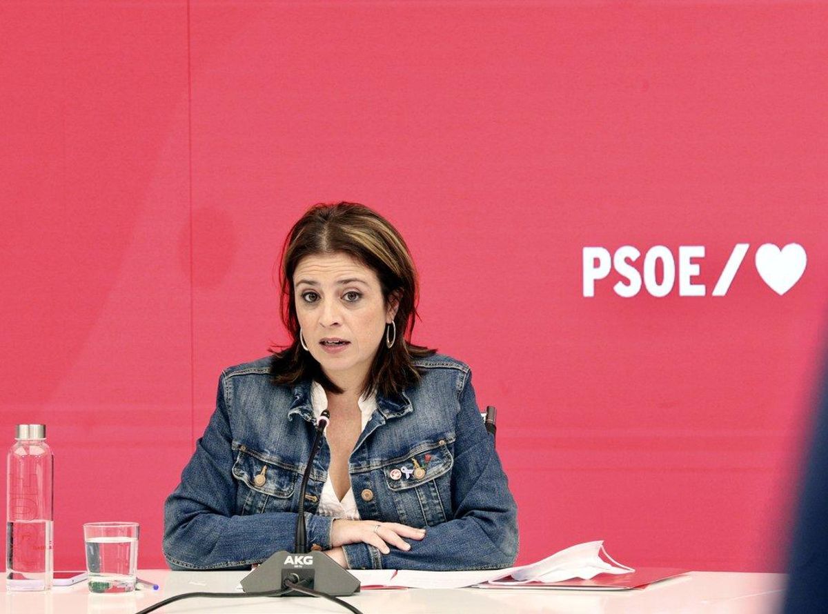 La vicesecretaria general del PSOE, Adriana Lastra, este 11 de octubre en un acto con alcaldes de la federación madrileña. La vicesecretaria general del PSOE, Adriana Lastra, este 11 de octubre en un acto con alcaldes de la federación madrileña.