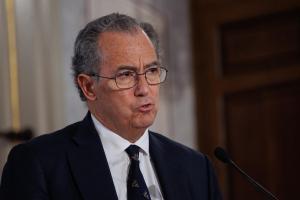 El número dos de Ayuso mantiene que tiene derecho a recibir el bono social térmico