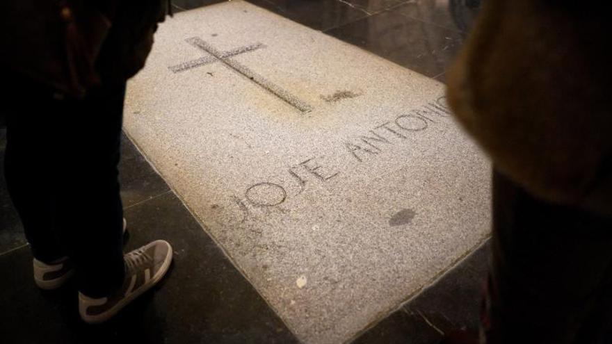 Valle de los Caídos |  El Gobierno exhumó el cuerpo de Primo de Rivera de Cuelgamuros
